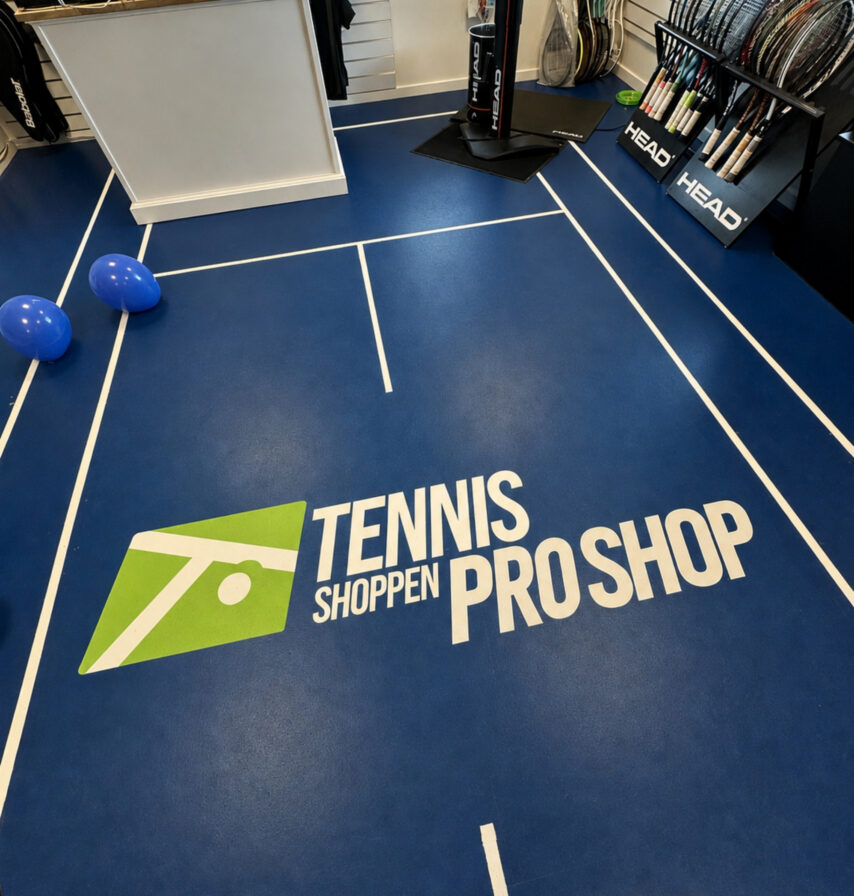Tennisketchere og tennisudstyr i Tennisshoppen Proshop på Frederiksberg.